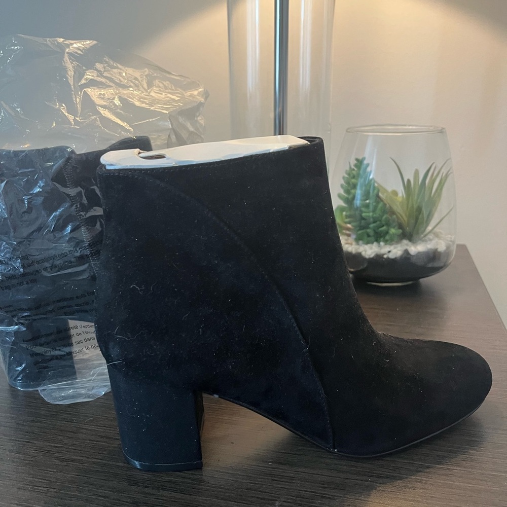 Elegant Black Ankle Booties